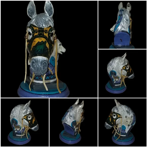 Spirit Horse Howling Wolf Bust Statue